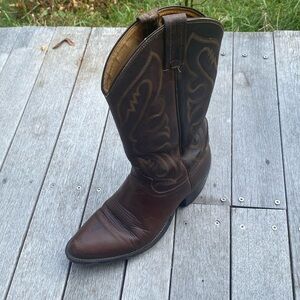 TONY LAMA 6467 Brown Leather Classic Cowboy Boots Embroidered Details Me…